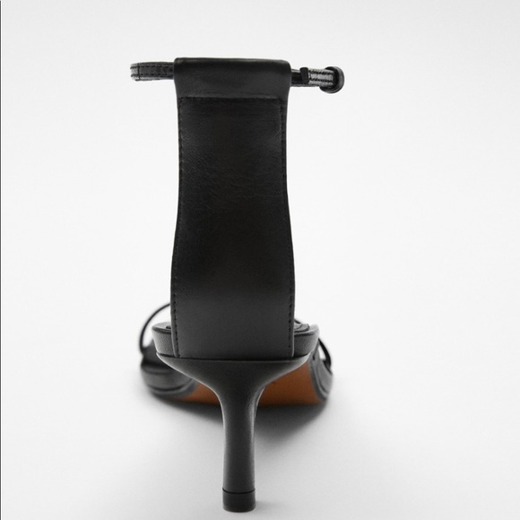 Zara Minimalist Heeled Leather - Picture 4 of 5
